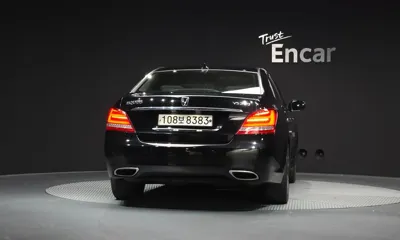 Hyundai Equus