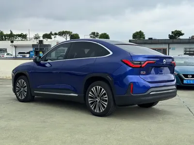 Nio EC6