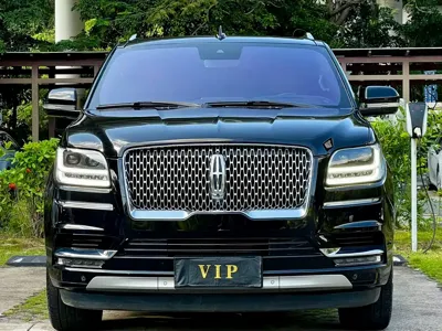 Lincoln Navigator