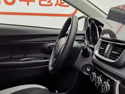 Toyota Yaris L
