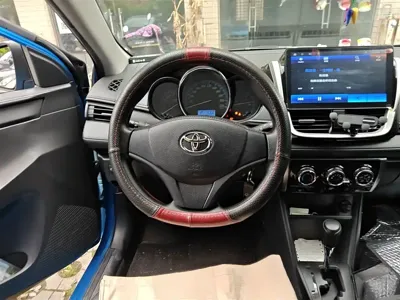 Toyota Yaris L