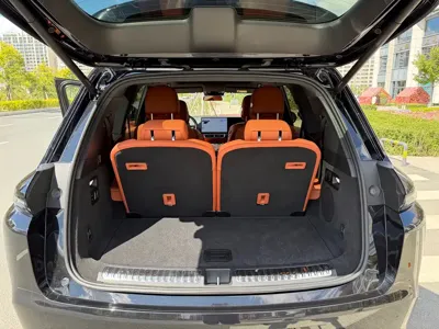 Li Auto Li L8