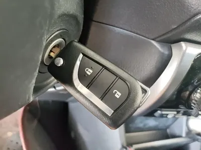 Toyota Yaris L