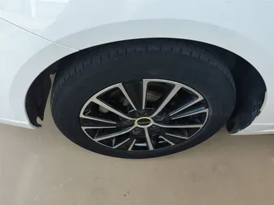 Roewe i5