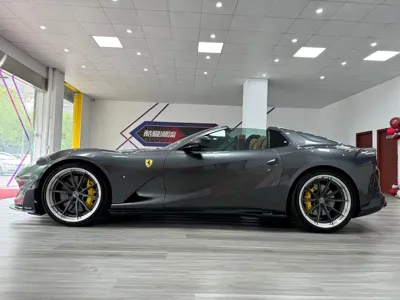Ferrari 812