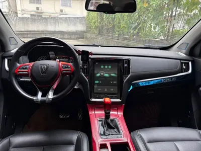 Roewe RX5