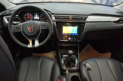 Roewe i5