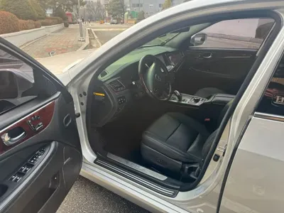 Hyundai Equus