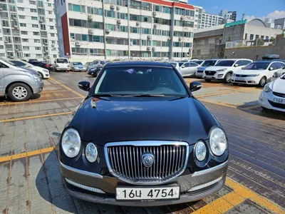 Kia Opirus