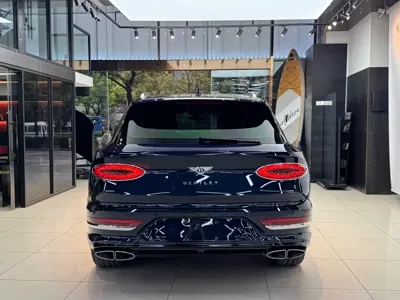 Bentley Bentayga PHEV