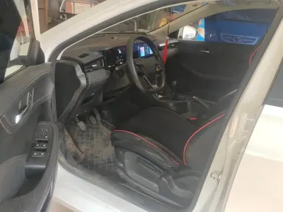 Roewe i5