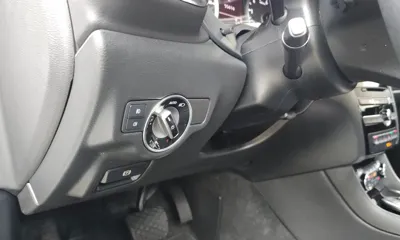 Infiniti Q30