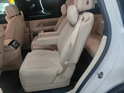 Nio ES8