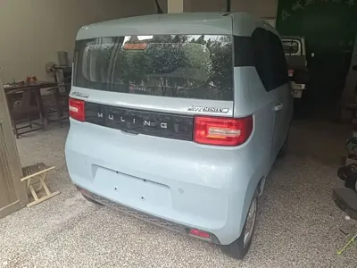 Wuling MINIEV