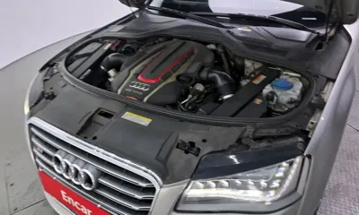 Audi S8
