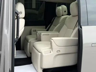Li Auto Li MEGA