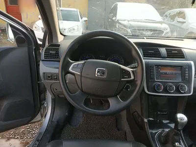 Zotye Z300