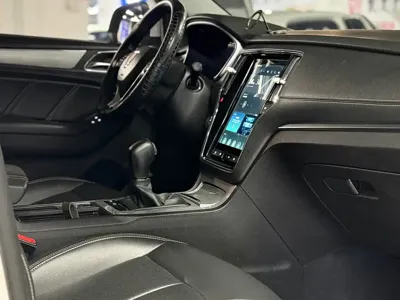 Roewe RX5