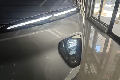 Nio ES8