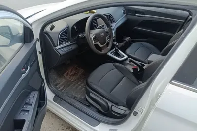 Hyundai Elantra (6th Generation