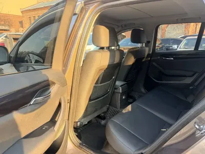 BMW X1 (Import)
