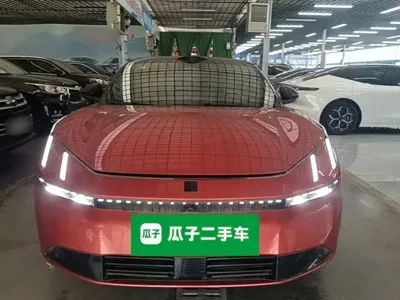 Lynk & Co Z10