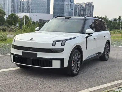 Lynk & Co 领克900
