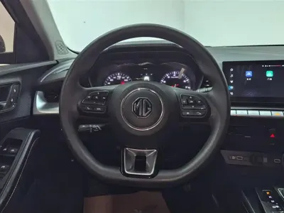 MG MG5