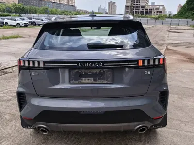 Lynk & Co 06