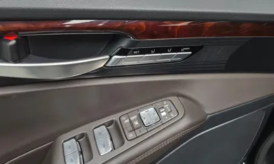 Genesis EQ900
