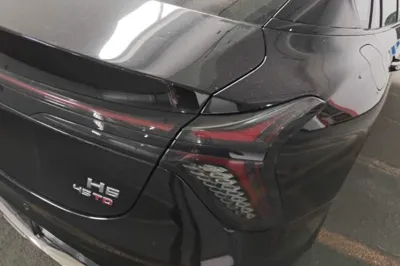Hongqi H6