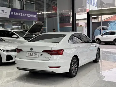Volkswagen Sagitar