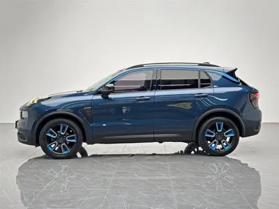 Lynk & Co 01