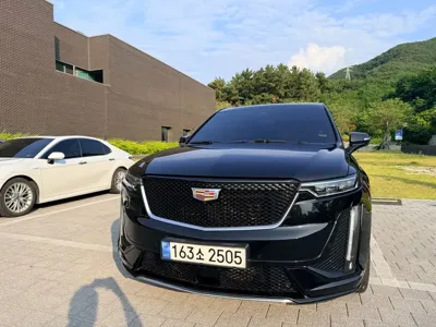 Cadillac XT6