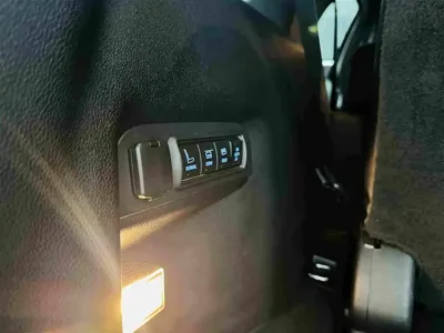 Ford Explorer (Import)