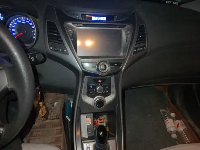 Hyundai Elantra (5th Generation