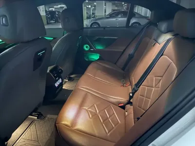 BMW i5