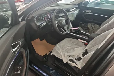 Audi e-tron