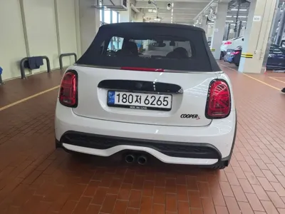 MINI Cooper Convertible
