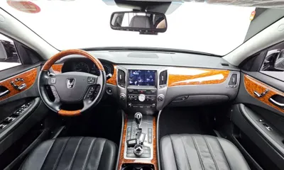 Hyundai Equus