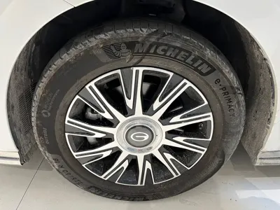 GAC Motor Trumpchi E9