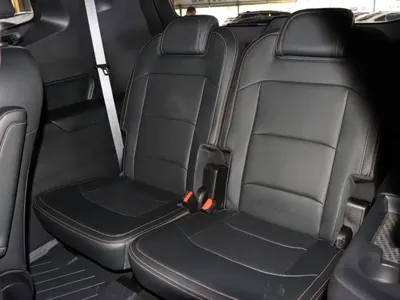 Geely Haoyue L