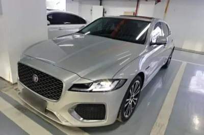 Jaguar XFL