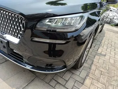 Lincoln Corsair