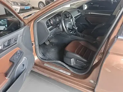 Volkswagen Lamando