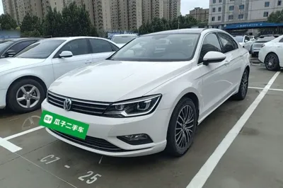Volkswagen Lamando