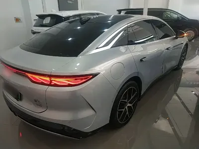 BYD 汉L