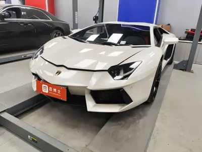 Lamborghini Aventador
