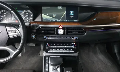 Genesis EQ900