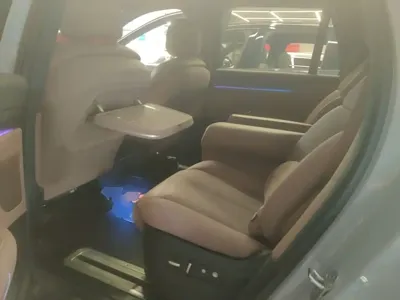 Nio ES8